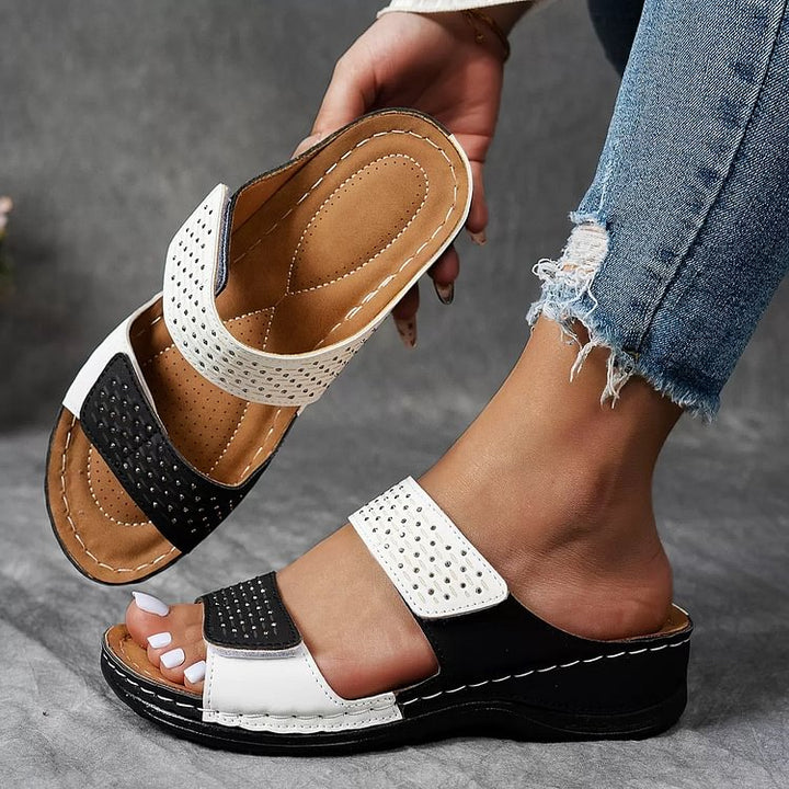 Sable – Wide Fit Orthopaedic Comfort Slides for Women – Black & White