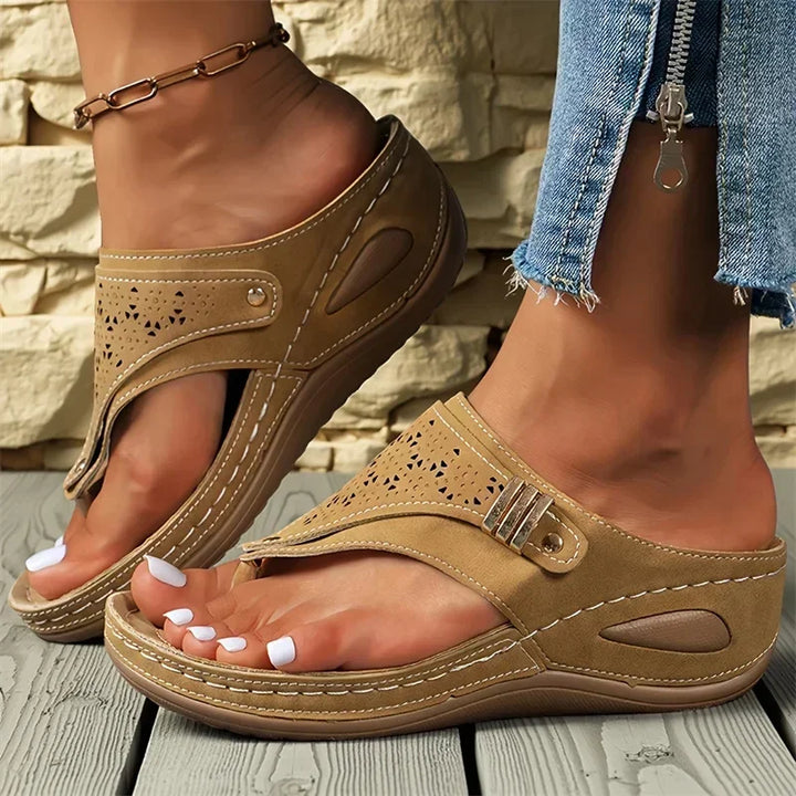 Odette – Outdoor Grip Wide Fit Sandals for Women – Brown