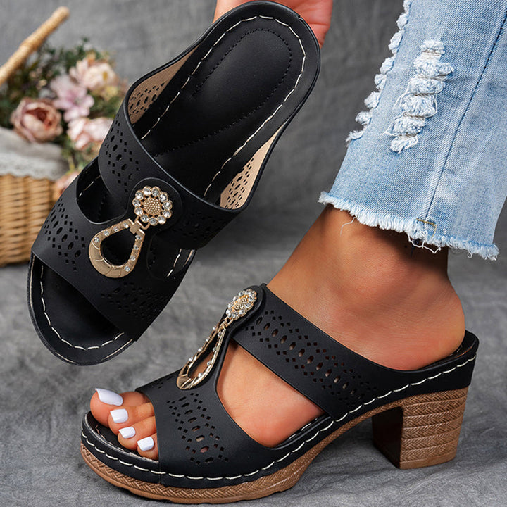Thea – All-Day Standing Orthopaedic Sandals for Women – Black