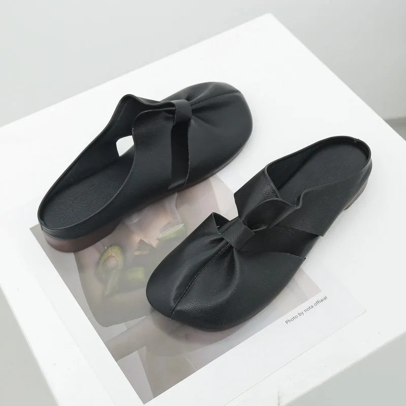Marlowe – Lightweight Orthopaedic Travel Shoes for Women – Black