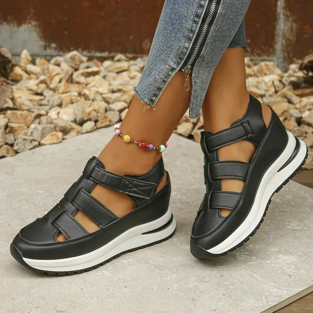 Beatrix – Bunion Relief Wide Toe Box Shoes for Women – Black