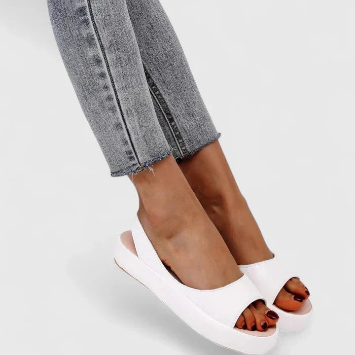 Keeva – Lightweight Orthopaedic Travel Sandals for Women – White