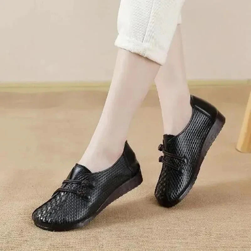 Solene – Plantar Fasciitis Orthopaedic Shoes for Women – Black