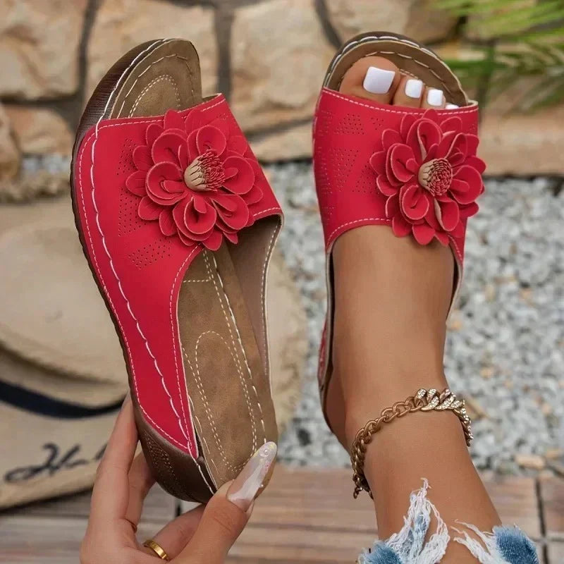 Wilder – Wide Fit Cushioned Walking Sandals for Women – Red