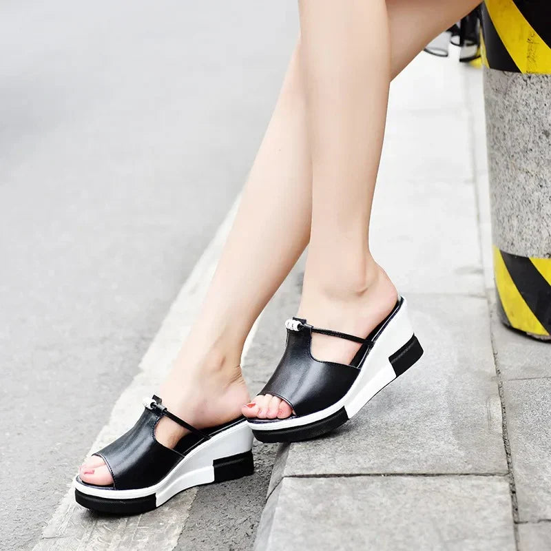 Vienna – Dressy Wide Fit Orthopaedic Sandals for Women – Black
