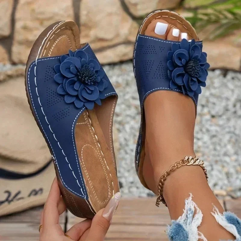 Wilder – Wide Fit Cushioned Walking Sandals for Women – Blue